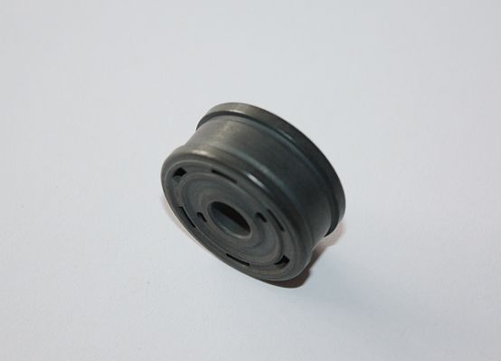A คู่ Oil Holes Design ความหนาแน่น 6.5 g/cm3 Sinter Automotive Shock Absorber Piston