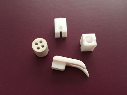 ชิ้นส่วนฉีดขึ้นรูป PTFE 2.4g / cm3